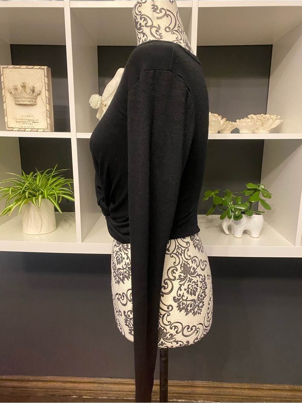 Aritzia Wilfred Free Black Long Sleeved Twist-Front Sweater XXS - Picture 5 of 7